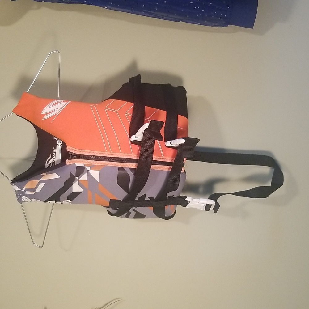 Small Child size life jacket - Picture 4 of 6